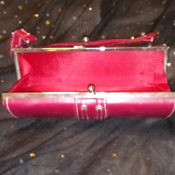 Purse - Picture 3 of 4